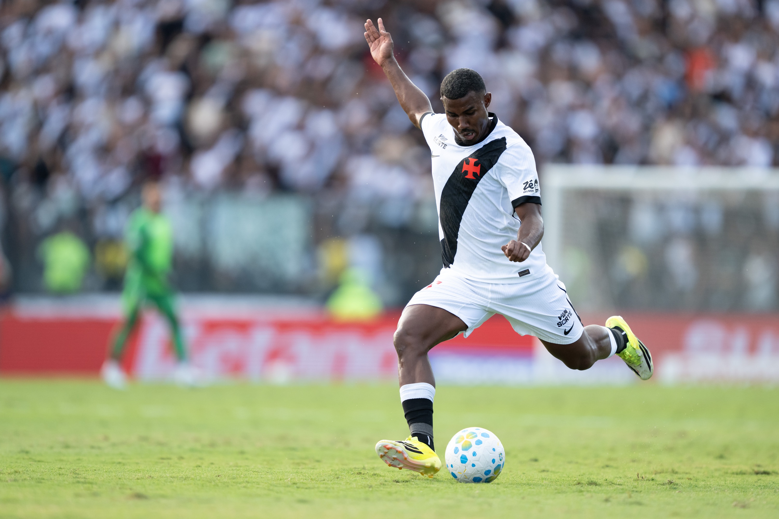 开云官网-巴媒：多特和药厂有意瓦斯科达伽马后卫库巴亚诺，已进行接触